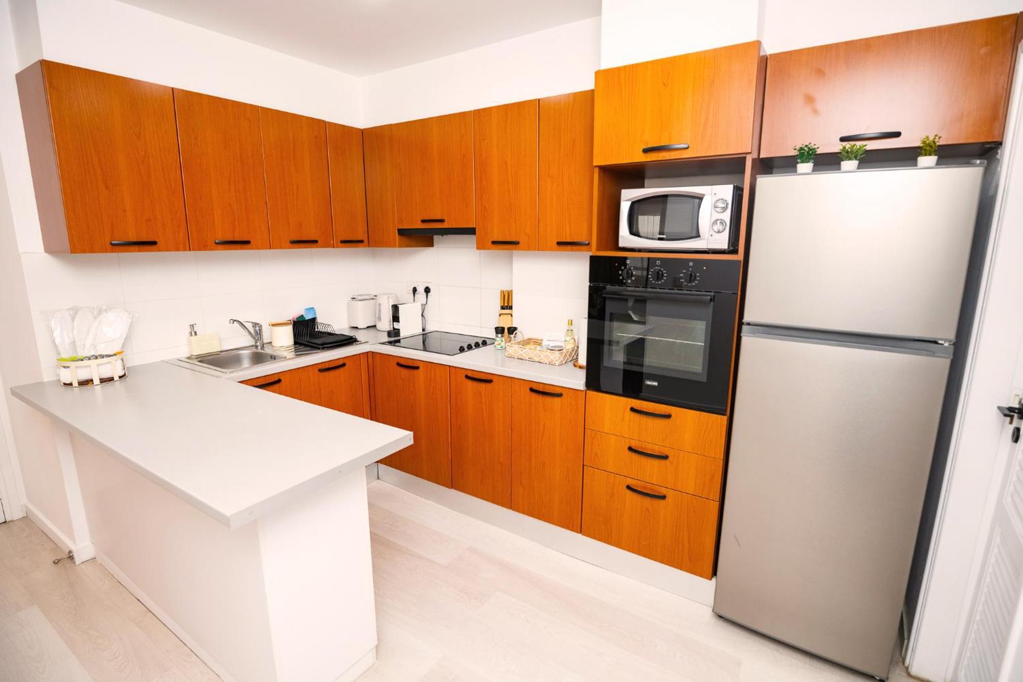 Lazuli Sea View Beachfront Ap 21 Larnaca Ngoại thất bức ảnh